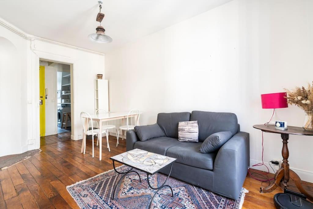 Paris' Sunny Nest Apartment